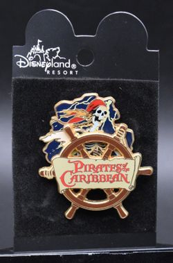 Disney Pirates of the Caribbean Attraction Skeleton Ghost Pin (C9)