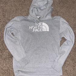 women’s north face size small
