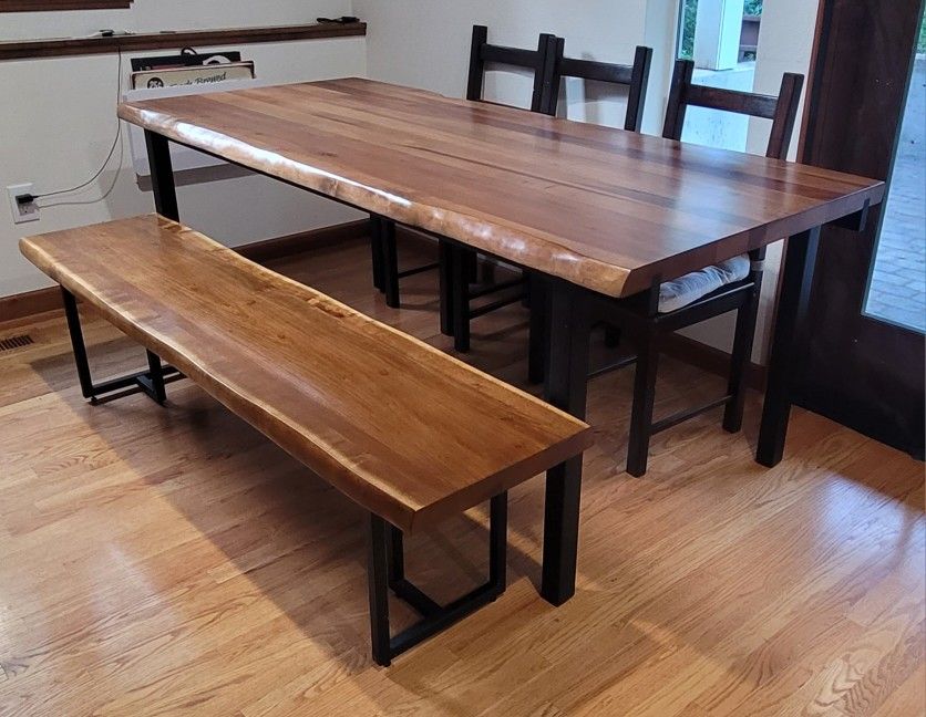 DANIA furniture: DINING TABLE with BENCH