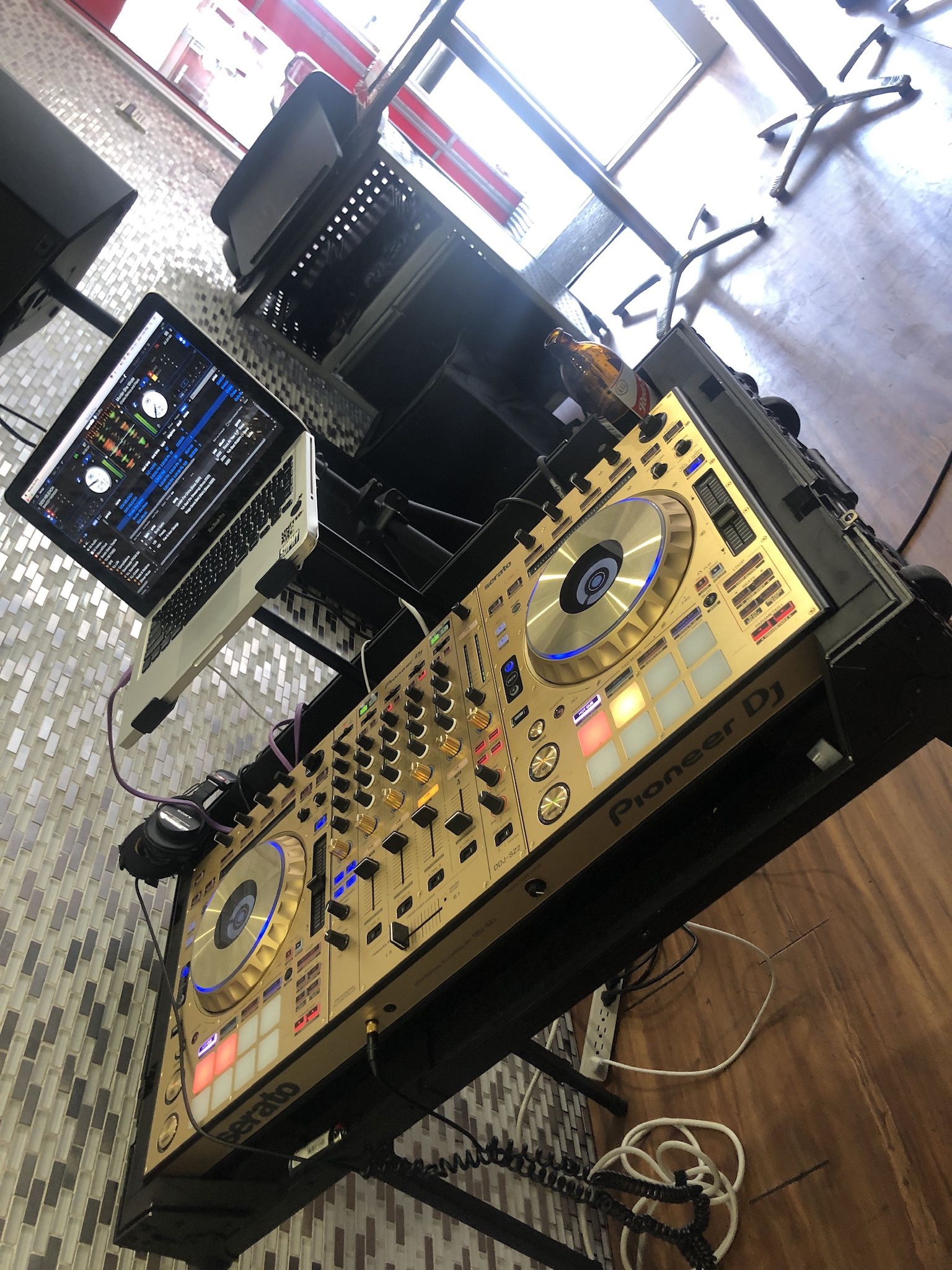 Pioneer DDJ SZ2 Serato DJ controller