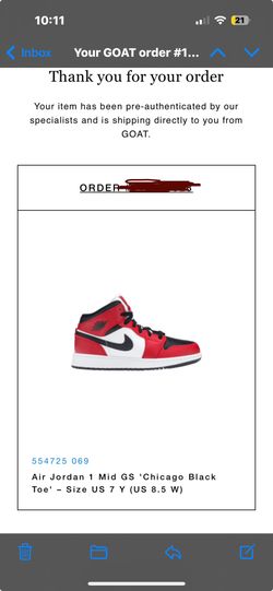 Jordan 1’s mid Chicago black toe 