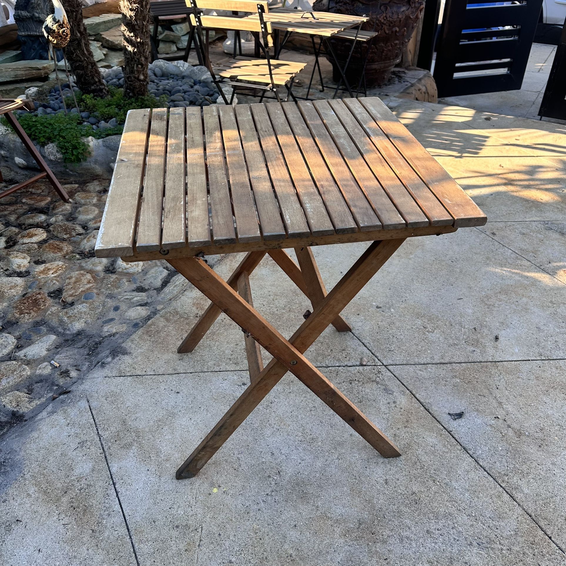 ♥️♥️ Wooden Patio Table For Outside Or Inside♥️♥️