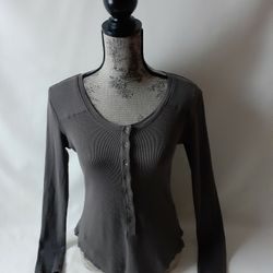 C&C California women's long-sleeve top size M