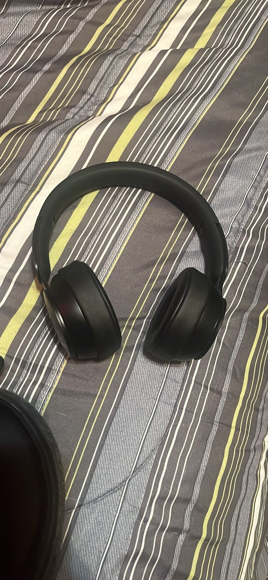 Beats Solo pro