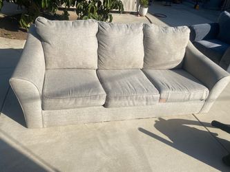 Sofa free