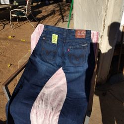Levis Jeans
