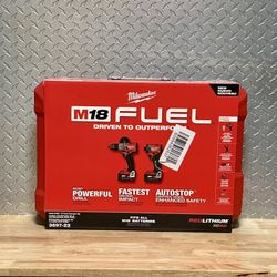 Milwaukee M18 FUEL 2 Tool Combo Kit 3697-22