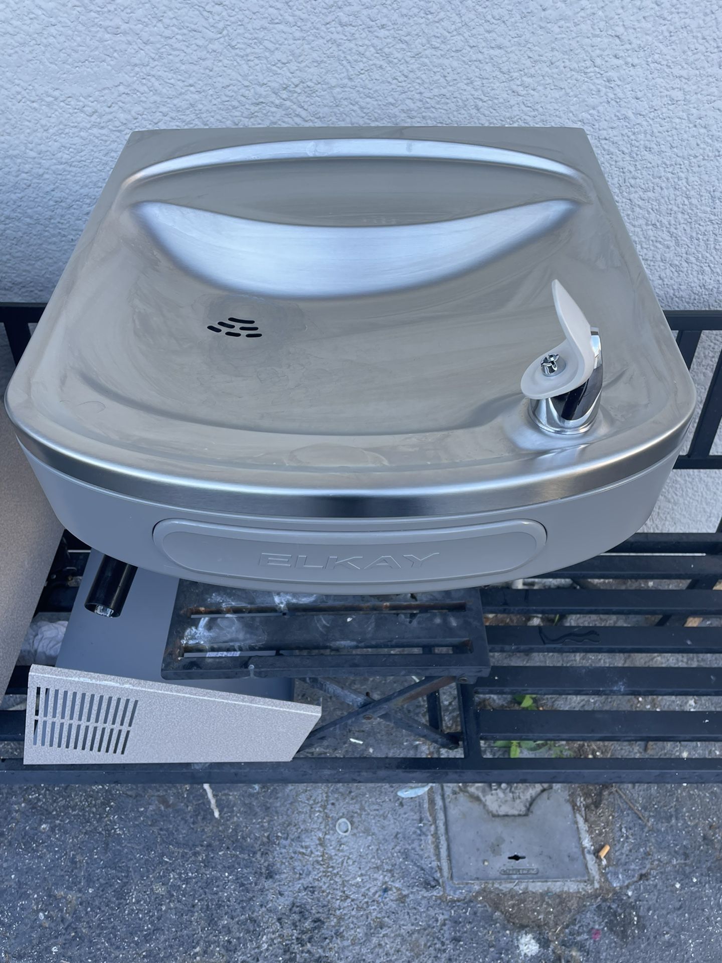 Elkay Water Fountain