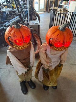 3 ft Grave & Bones ANIMATED LED Pumpkin Twins
