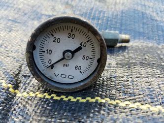 Fuel line pressure guage-Auto meter