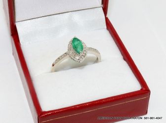 14k White Gold Marquise Cut Emerald Diamond Halo Ring Size 9 1/4 Natural Emerald