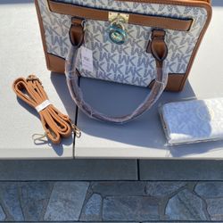 Wendy Keen Handbag And Wallet 