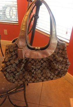 Guaranteed 100% authentic coach purse large