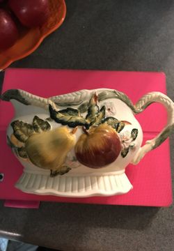 3 Cup gravy bowl dish apple pear wheat