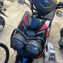 Gas Moped Scooter 150cc Ready To Go Title In Hand 