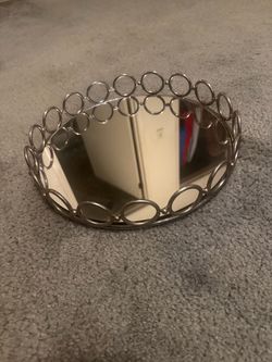 14” Round Mirror/ Steel Circle Base Home Decor