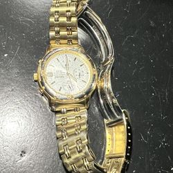 Vintage Seiko Quartz Chronograph 50M Gold Tone Watch & Metal Band V(contact info removed) JUST NEED A BATERRY 