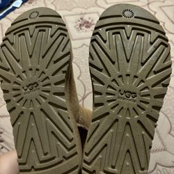 UGG Bailey Button Triplet II Chestnut Womens Boots 