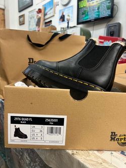 Dr. Martens 2976 Quad FL Chelsea Boot Black Size 5