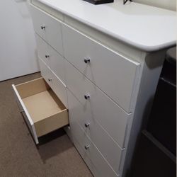Eight Drawers Dresser 