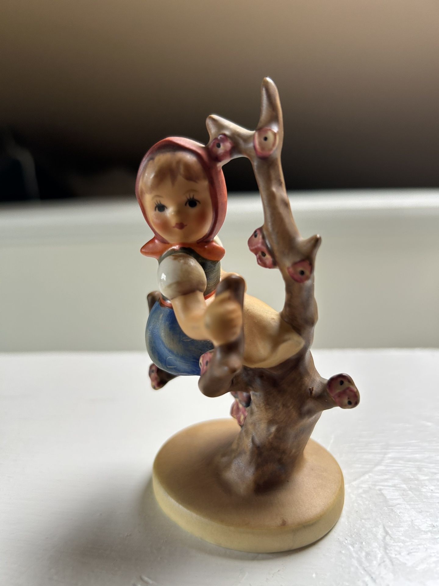 Hummel Apple tree Boy And Girl