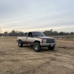 1993 Chevrolet 1500 .. $4500
