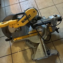 Dewalt