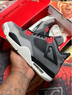 Jordan 4 size 10