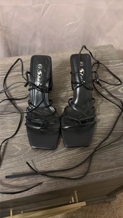Size 7 black heels SHEIN
