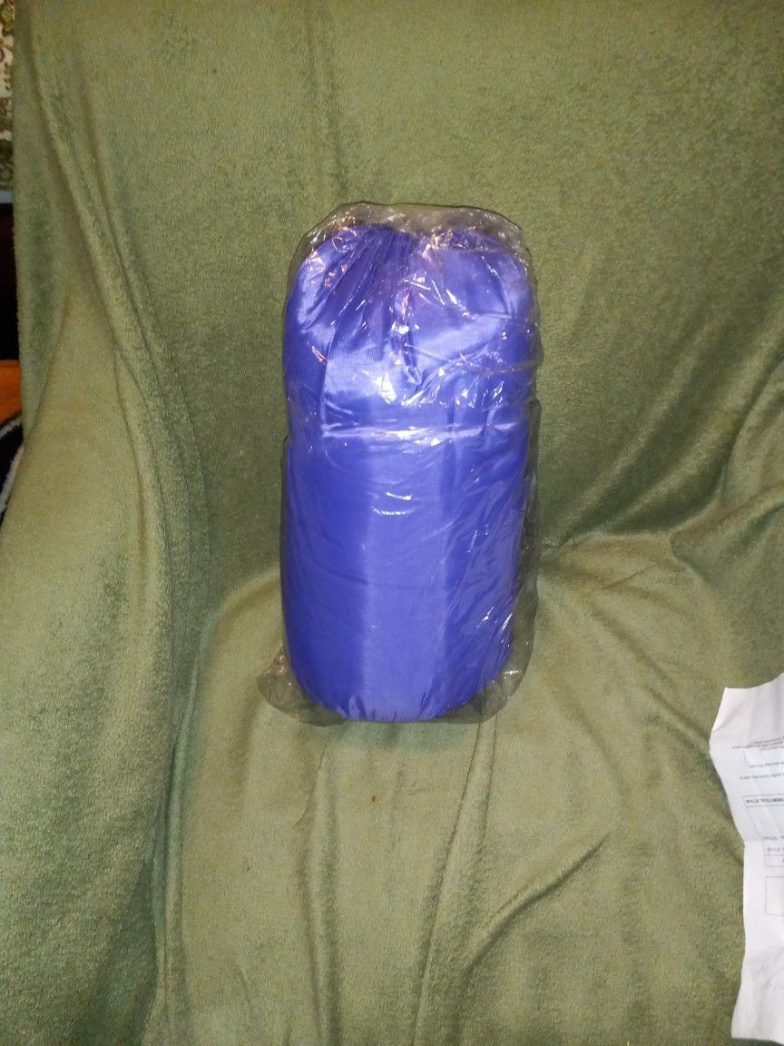 Outdoorsy Ultralight Sleeping Bag / 20 Degrees / Case