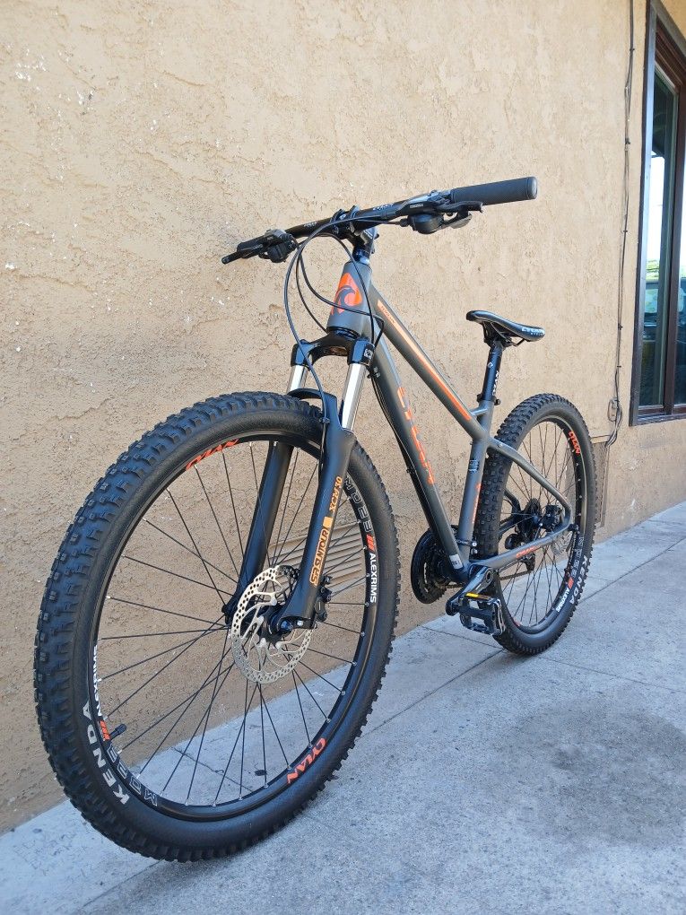 Mountain Bike 