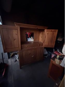 Computer/tv hutch
