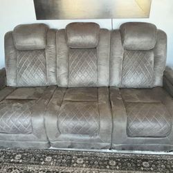 Couch (2 Pieces)