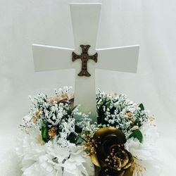 CENTERPIECE FOR BAPTISMS, FIRST COMMUNION OR CONFIRMATION ANY PARTY
