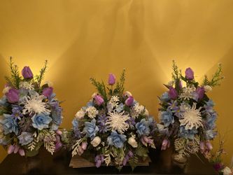 Headstone Flowers And Vase Flowers