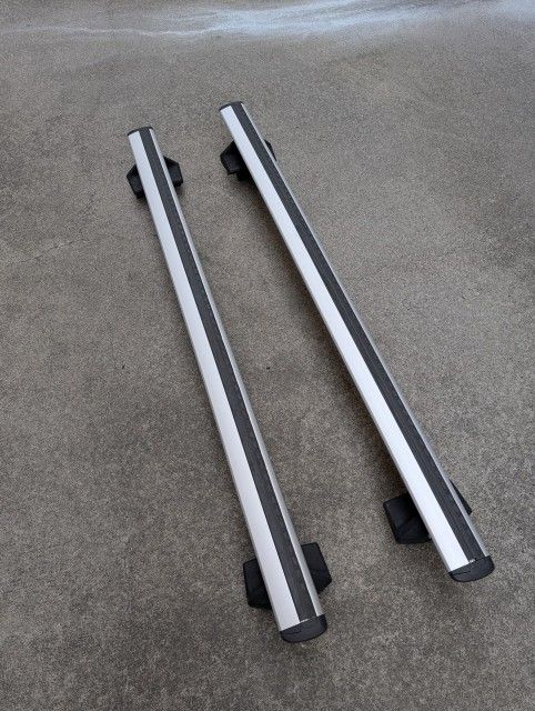 Thule Roof Crossbars