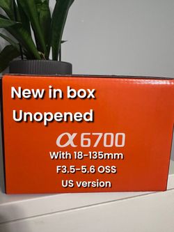 Brand New Sony a6700 with With 18-135mm F3.5-5.6 OSS - US version