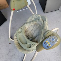Graco Baby Swing