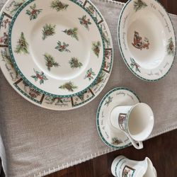 Mikasa Christmas Set