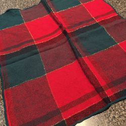 Plaid Tablecloth And Napkins