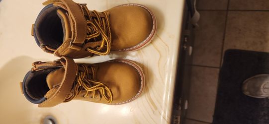 New Baby Sturdy Brown Boots Size 5