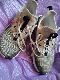 Tenis