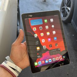 iPad 6th Gen 