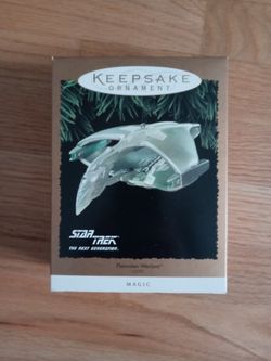 NIB-Romulan Warbird Ornament