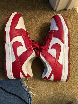 Gym Red Dunks