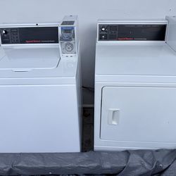 Coin laundry (washer brand new/dryer used)