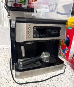DeLonghi espresso/cappuccino/coffee maker