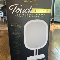 LED Adjustable Makeup Mirror/Light
