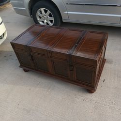 Modern Extendable Top wood  Living Room Table.