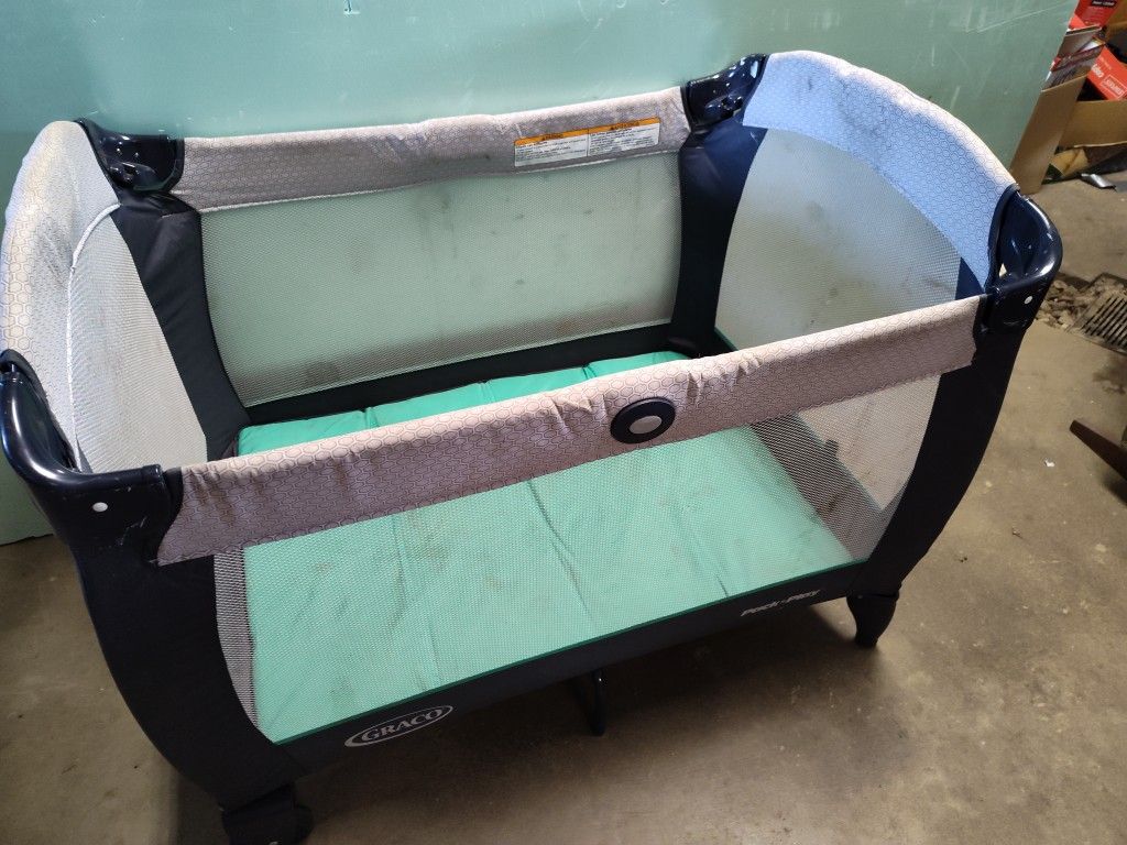 Pack N Play 